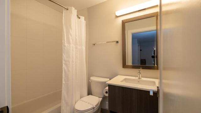 סארי George Point Inn מראה חיצוני תמונה