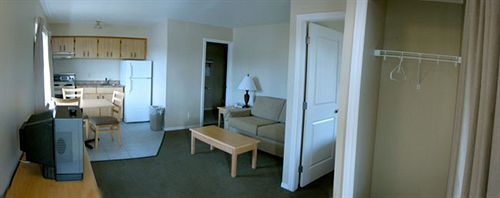 סארי George Point Inn מראה חיצוני תמונה